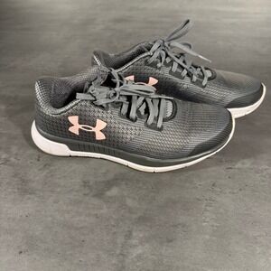 Under Armour Women's Charged Lightning Grey Peach Pink Size‎ 7.5 Running Sneaker